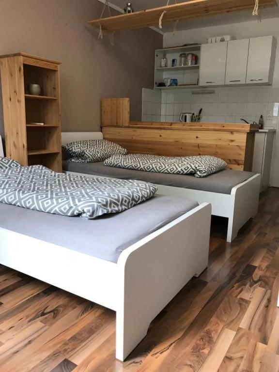 Feel Apartment *